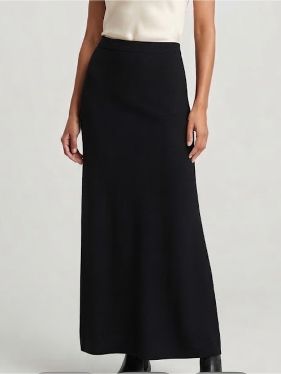 Peter Nygard Dresses & Skirts - Nygard Collection Black Sweater Skirt‎